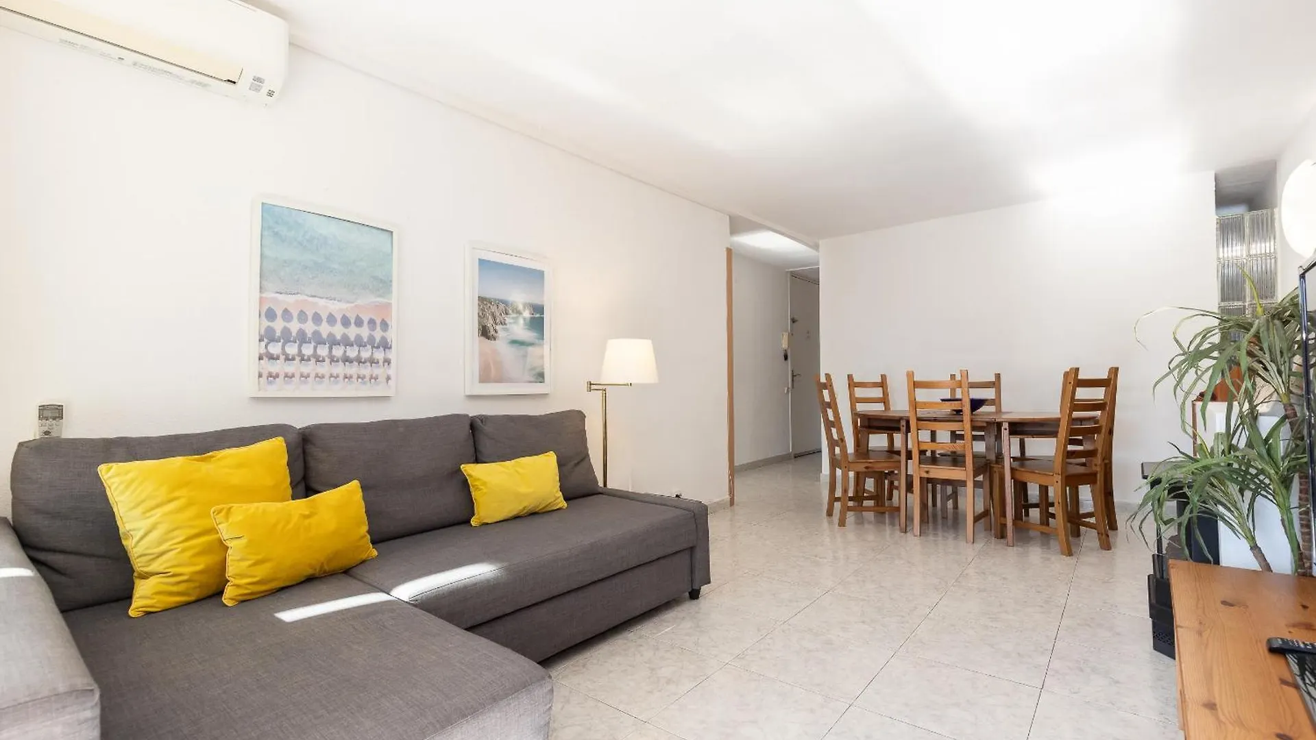 Uhc El Cranc Apartments Salou