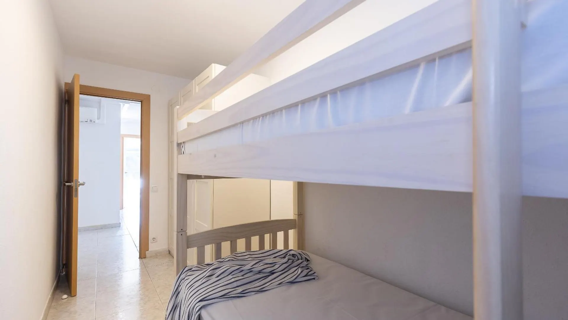 Uhc El Cranc Apartments Salou